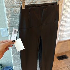 Black leather leggings - Wilfred Free